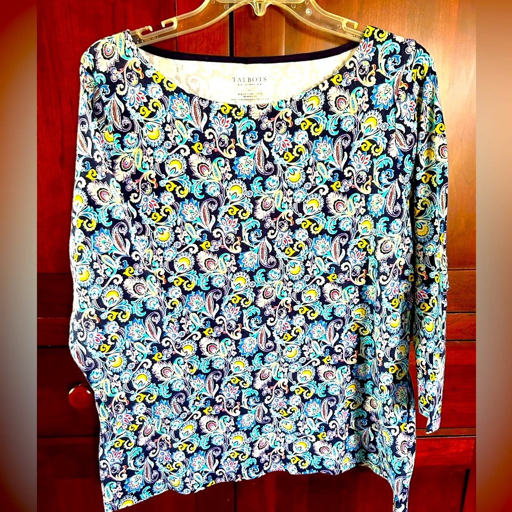3/4 sleeve knit top